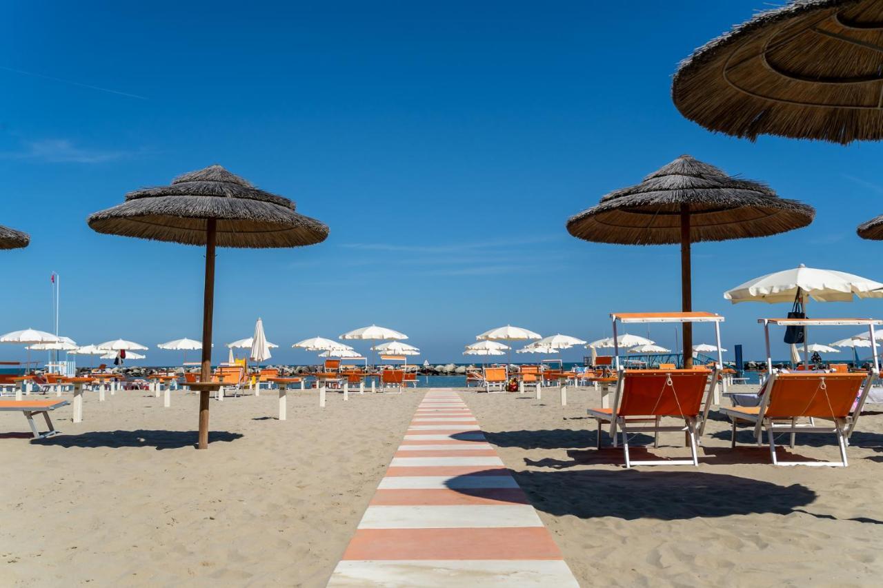 Hotel Villa Saba Bellaria-Igea Marina Exterior foto